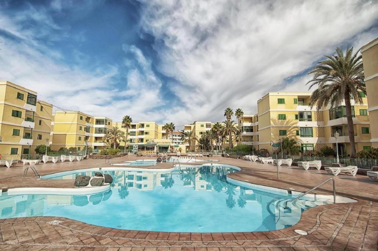 Olas Suites Playa Del Ingles Exterior photo